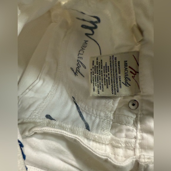 Miracle Body Jeans - Picture 5 of 9
